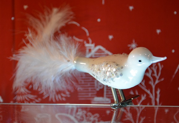 gevechten oorsprong belegd broodje Vogeltje met veren staartje op clip - zilver/wit (Glas, 12 cm)